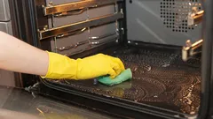 Rápido, simples, limpo: os segredos de um forno impecável sem produtos químicos agressivos